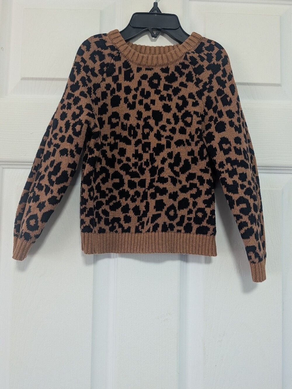 Old Navy Brown and Black Leopard Crewneck Sweater Girls Size 3T